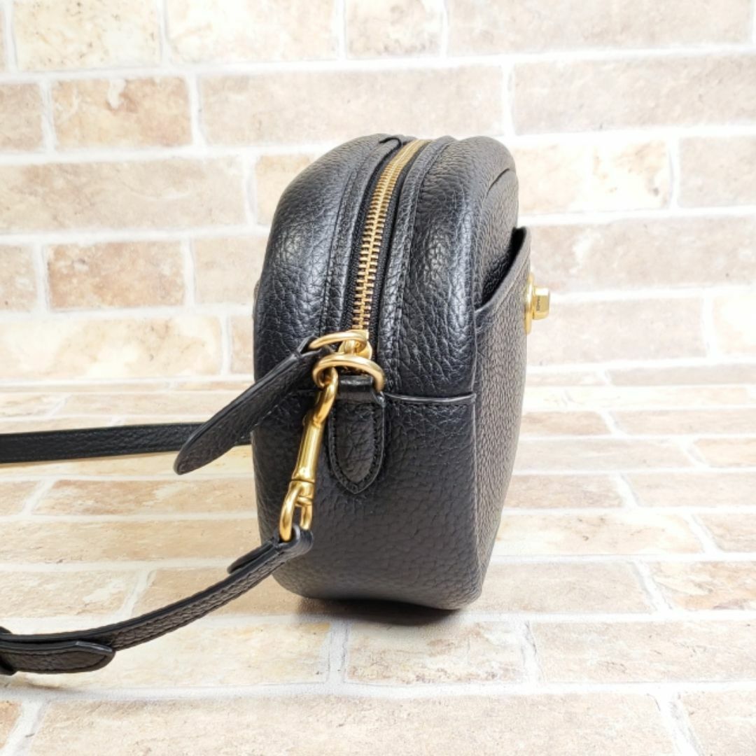 COACH - 美品 コーチ ☆ ターンロック カメラバッグ レザー ミニ COACH - 美品 コーチ ☆ ターンロック カメラバッグ レザー ミニ