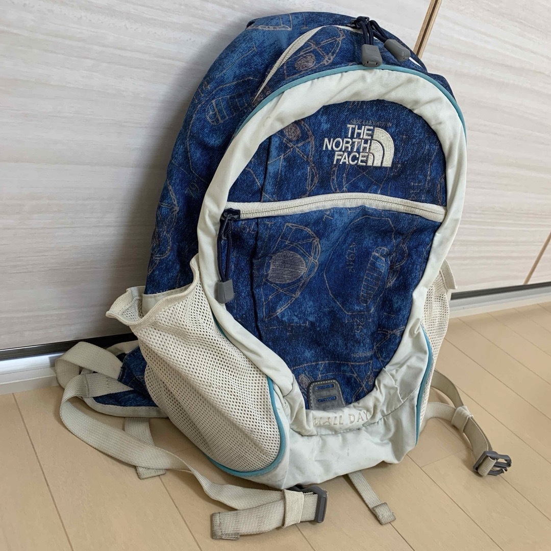 THE NORTH FACE(ザノースフェイス)のザ・ノースフェイス　リュックサック キッズ スモールデイ 15L キッズ/ベビー/マタニティのこども用バッグ(リュックサック)の商品写真