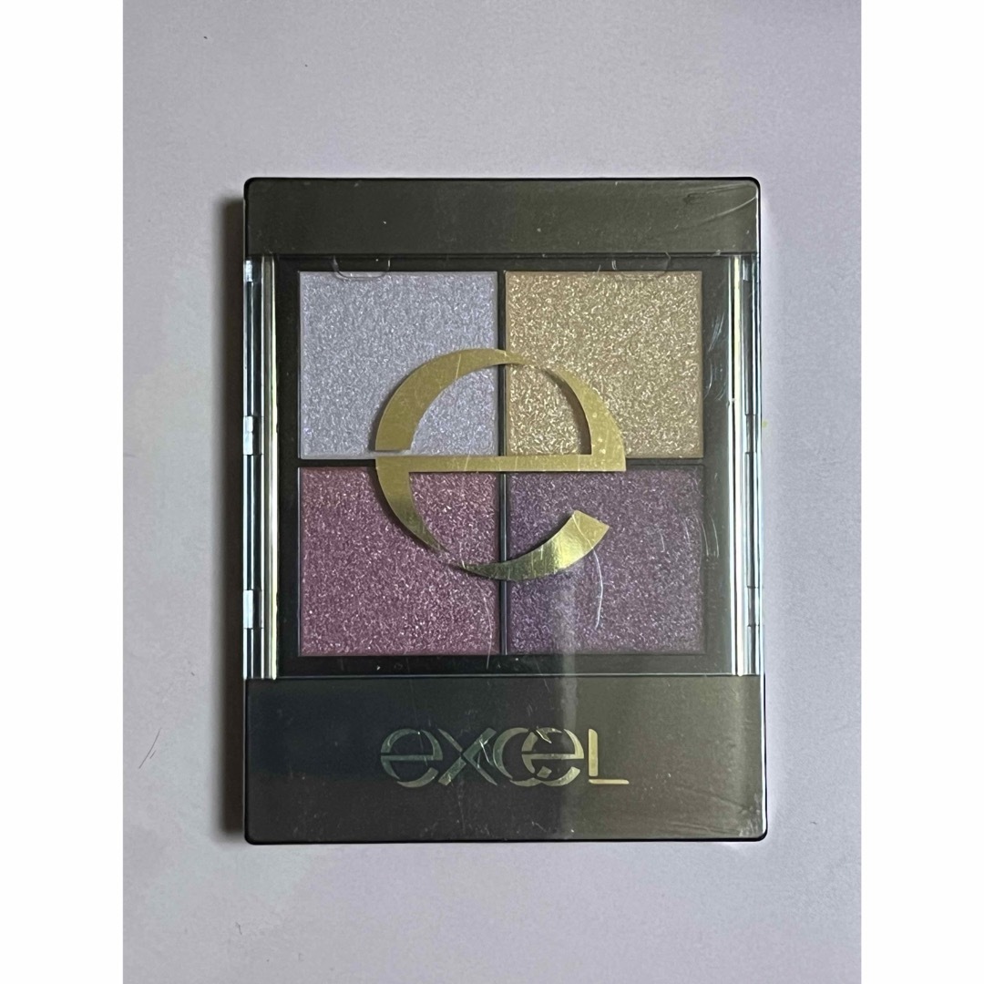 excel(エクセル)のサナ エクセル リアルクローズシャドウ CS11 チェリースカーフ コスメ/美容のベースメイク/化粧品(アイシャドウ)の商品写真