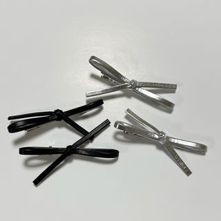 スリーコインズ(3COINS)の美品 ヘアピン リボン 4点セット(ヘアピン)