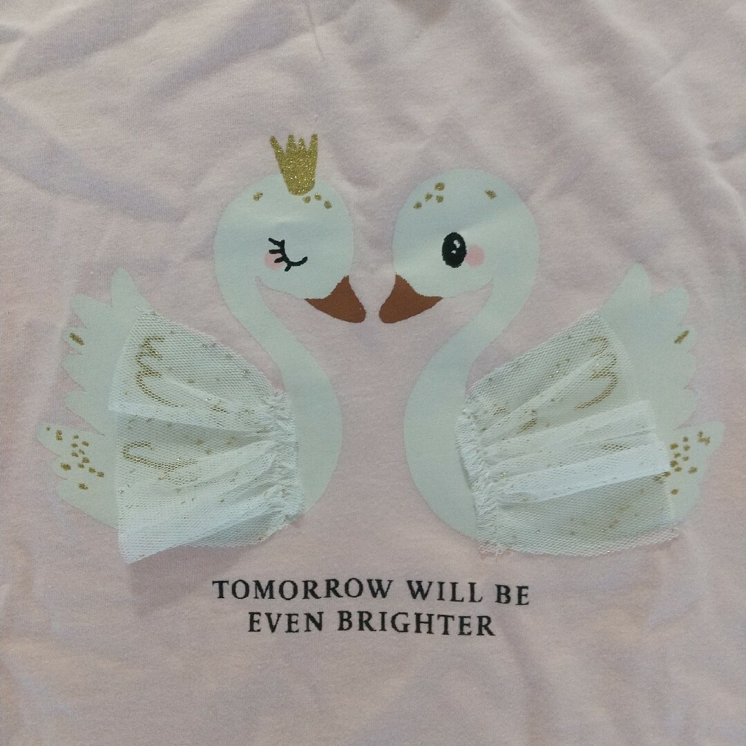 H&M(エイチアンドエム)のH&M　白鳥　スワン　Tシャツ　135 キッズ/ベビー/マタニティのキッズ服女の子用(90cm~)(Tシャツ/カットソー)の商品写真