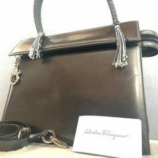 サルヴァトーレフェラガモ(Salvatore Ferragamo)の稀少 フェラガモ 2way ハンドバッグ ガンチーニ パテントレザー 冠婚葬祭(ハンドバッグ)