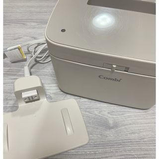 コンビ(combi)のおしりふきウォーマー　combi(ベビーおしりふき)