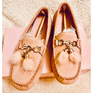 アグ(UGG)のUGG スゥウェード 新品未使用 桜色(スリッポン/モカシン)