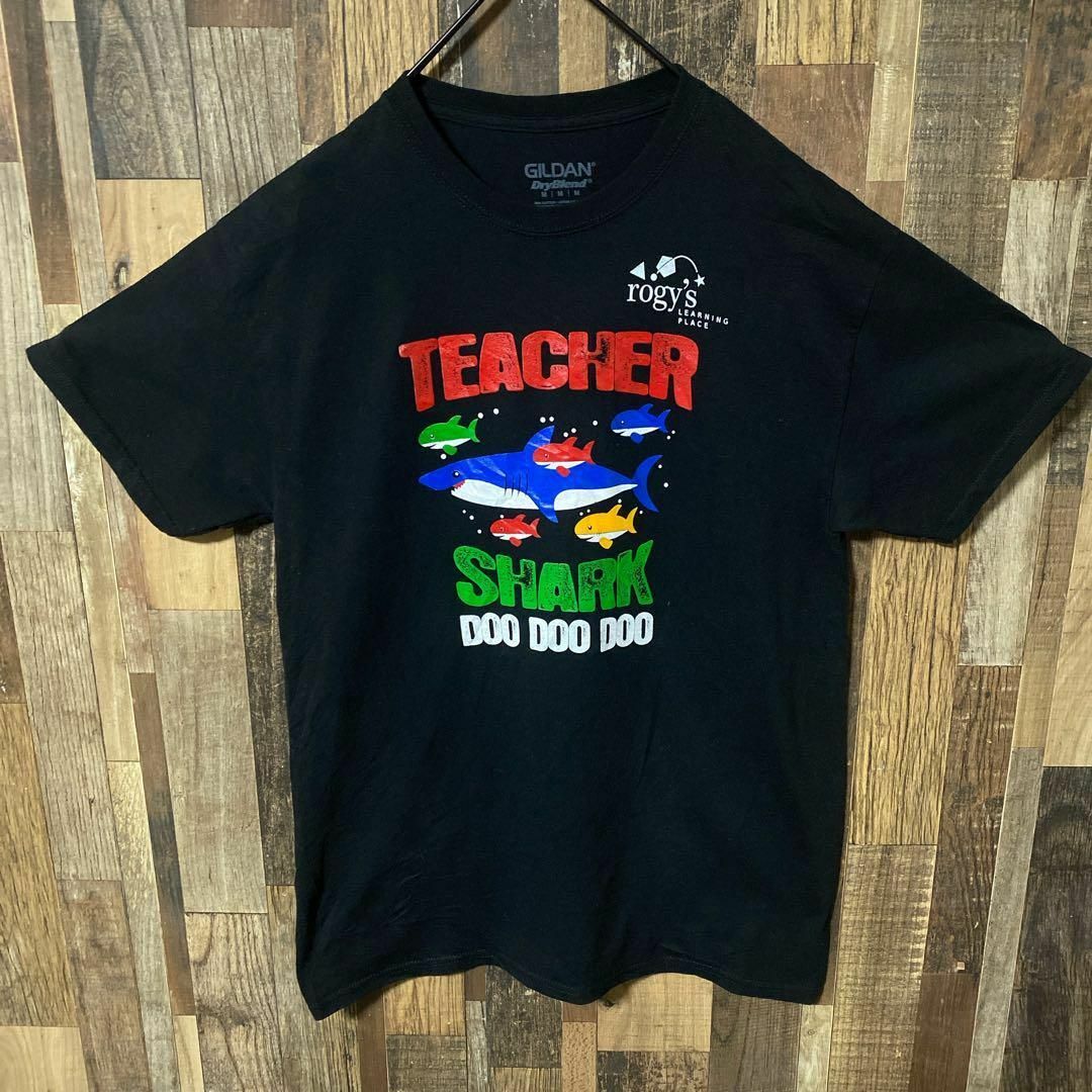 GILDAN(ギルタン)のブラック M サメ 魚 メンズ ギルダン USA古着 90s 半袖 Tシャツ メンズのトップス(Tシャツ/カットソー(半袖/袖なし))の商品写真