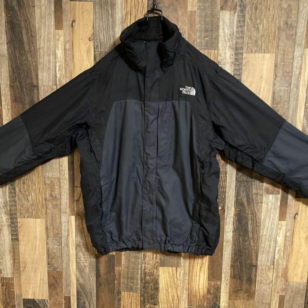 THE NORTH FACE(ザノースフェイス)のノースフェイス ナイロンジャケット ブラック グレー ロゴ Lサイズ USA古着 メンズのジャケット/アウター(ナイロンジャケット)の商品写真