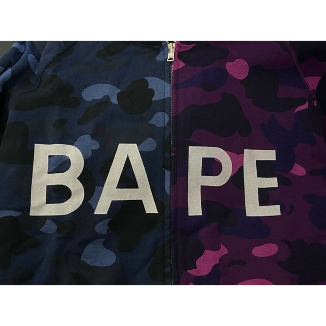 A BATHING APE(アベイシングエイプ)のA BATHING APEドッキングパーカー青紫カモ メンズのトップス(パーカー)の商品写真