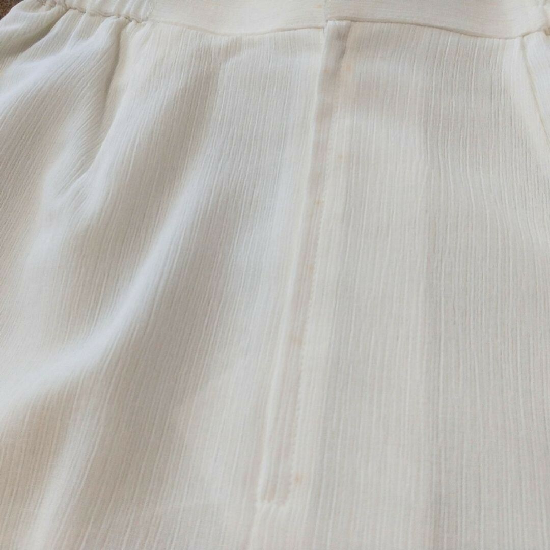 Grimoire(グリモワール)の【春服】【未使用】上品 タイトスカート ホワイト 13号 日本製 大きいサイズ レディースのスカート(ロングスカート)の商品写真