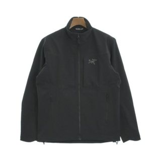 アークテリクス(ARC'TERYX)のARC'TERYX アークテリクス マウンテンパーカー M 黒 【古着】【中古】(マウンテンパーカー)