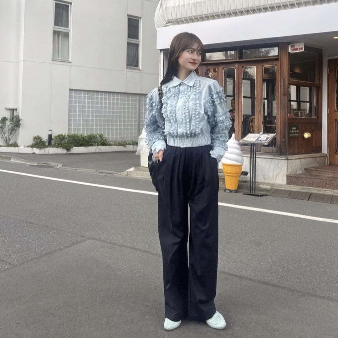 Bibiy LYLA FRILL BLOUSE フリルブラウスの通販 by プロフィール Bibiy LYLA FRILL BLOUSE フリルブラウスの通販 by プロフィール