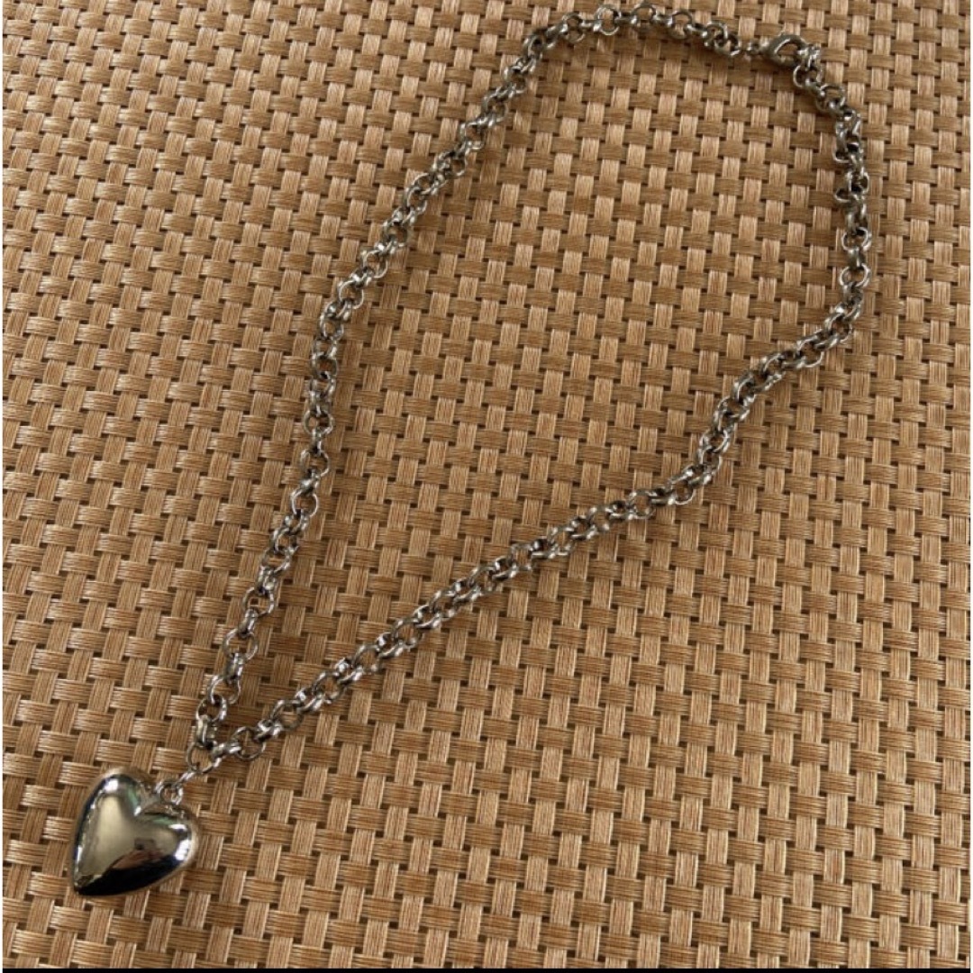 ハートのネックレス　未使用 レディースのアクセサリー(ネックレス)の商品写真