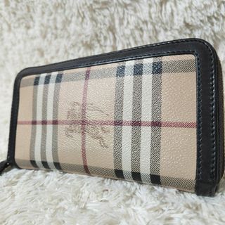 バーバリー(BURBERRY)の美品 BURBERRY ノバチェック ホースロゴ ラウンドファスナー 長財布(財布)