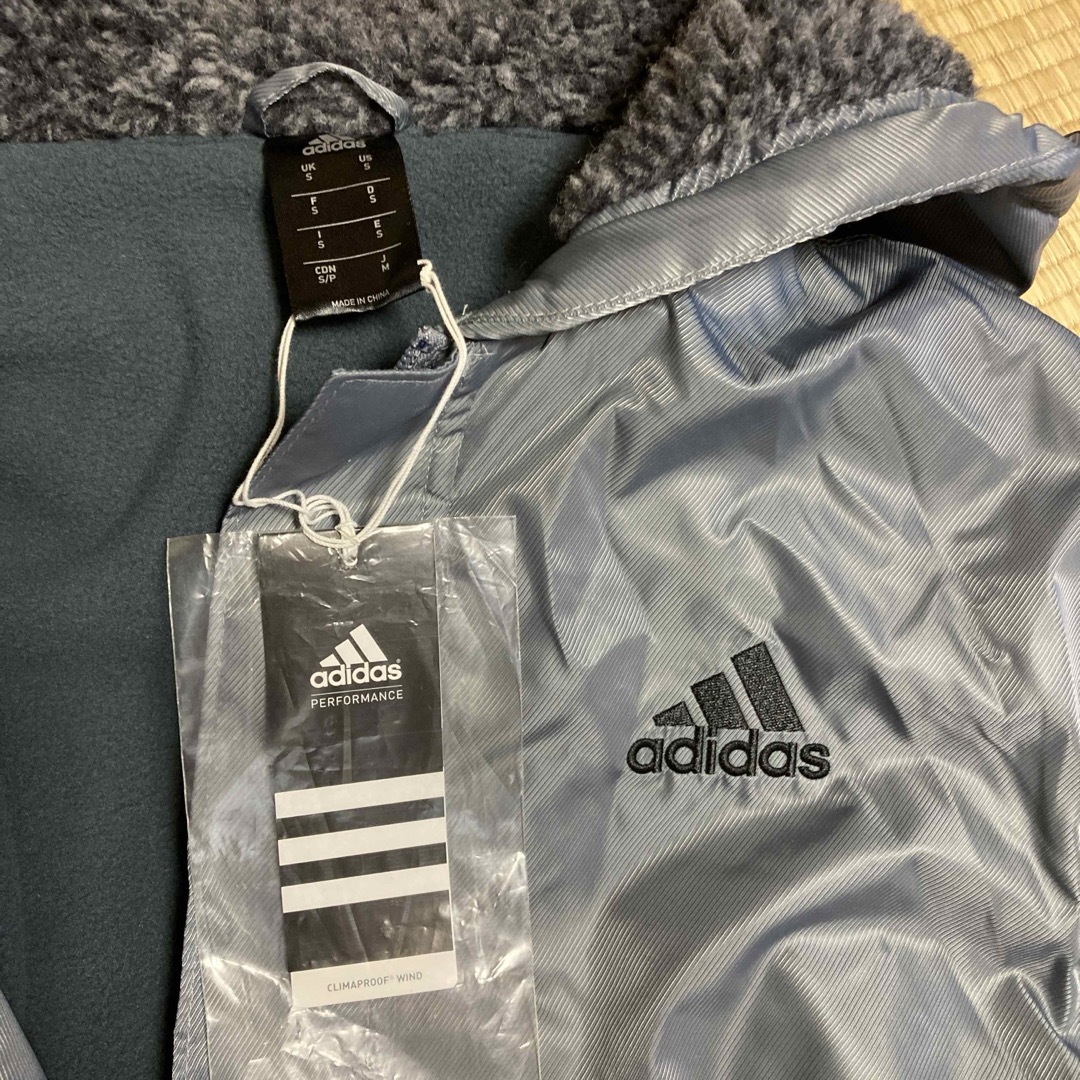 値下げ　adidas ベンチコート　Mサイズ