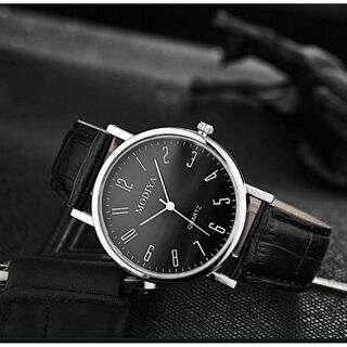 【新品】腕時計 ビジネス シンプル ナンバー文字盤 ブラック×ブラック(腕時計(アナログ))