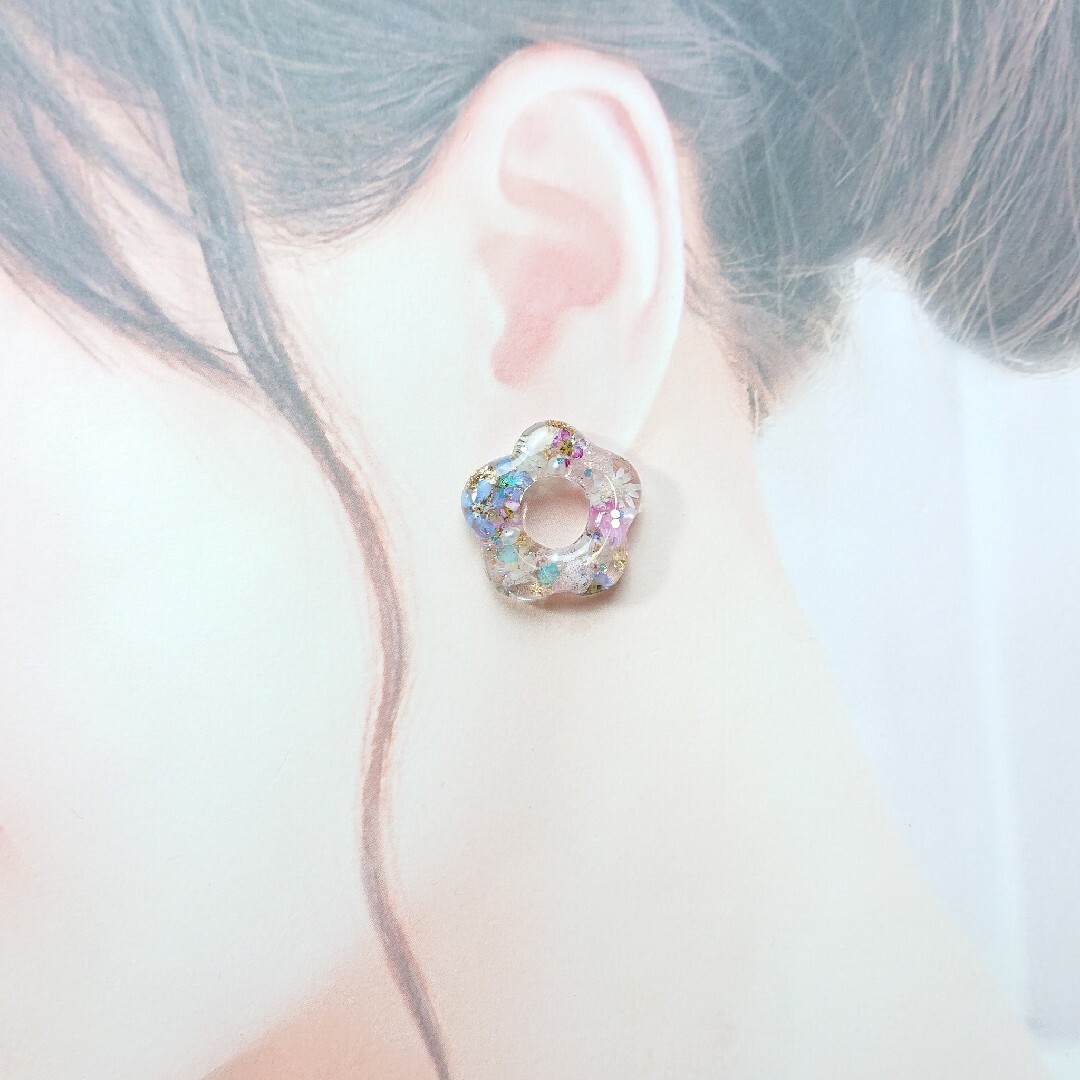 #3327/ハンドメイド♡押し花ドライフラワーレジンピアス ハンドメイドのアクセサリー(ピアス)の商品写真