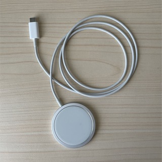 アップル(Apple)のALPPLE MagSafe充電器 MHXH3AM/A(バッテリー/充電器)
