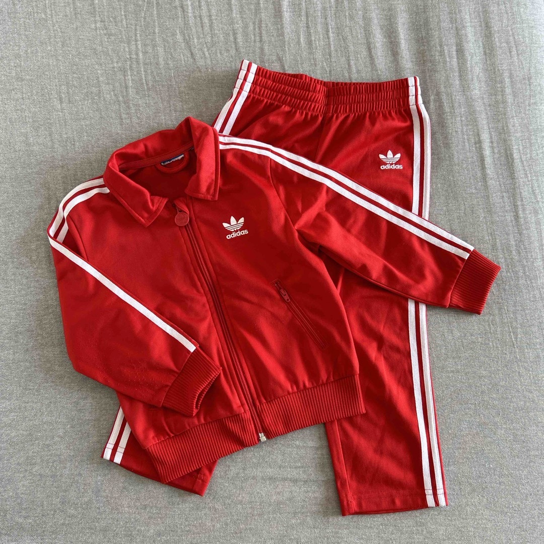 adidas(アディダス)の100 4T  adidasセットアップ　襟付きジャージ上下 キッズ/ベビー/マタニティのキッズ服男の子用(90cm~)(その他)の商品写真