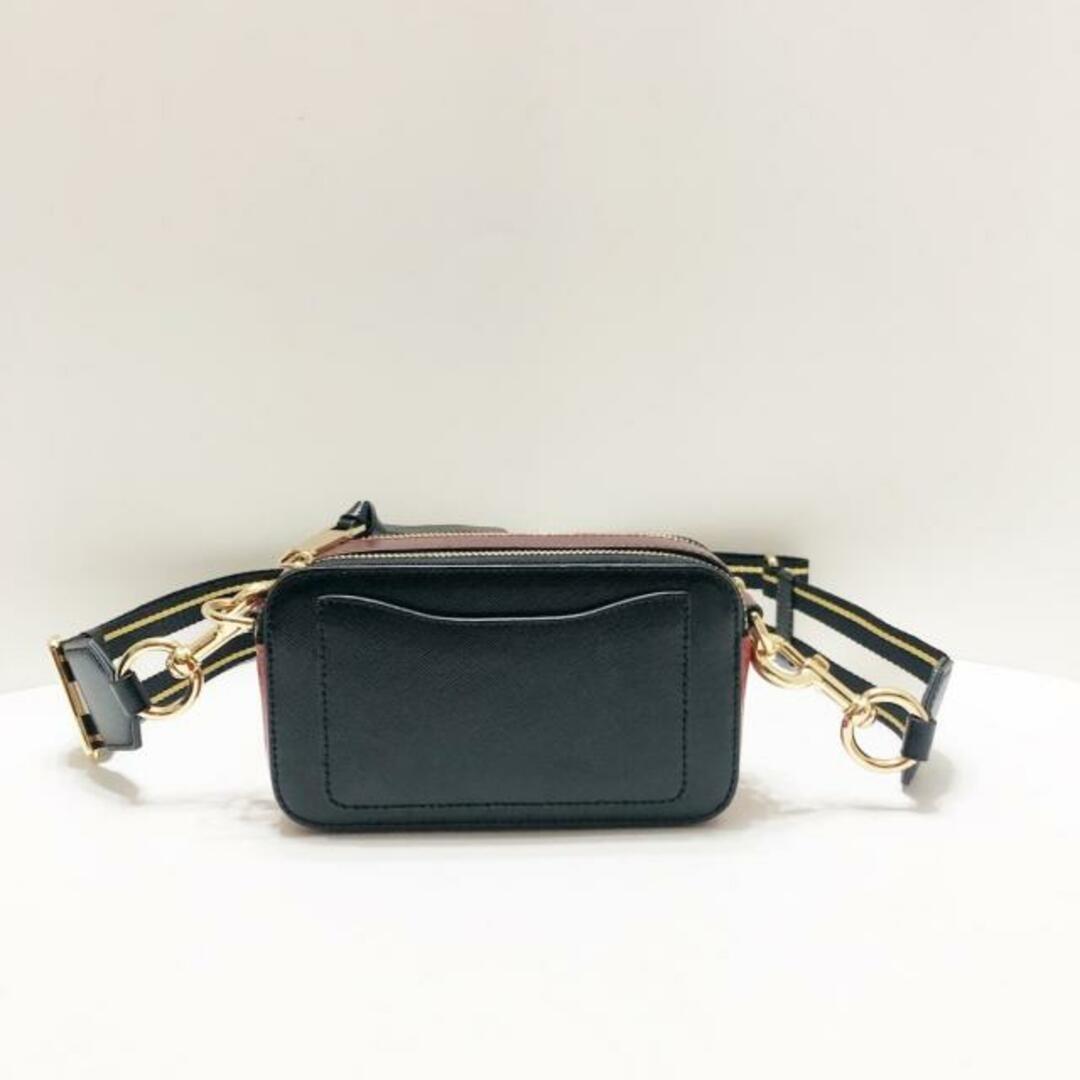 MARC JACOBS(マークジェイコブス)のMARC JACOBS(マークジェイコブス) ショルダーバッグ美品  ザ スナップショット M0012007 黒×ボルドー×レッド ストラップ着脱可 レザー レディースのバッグ(ショルダーバッグ)の商品写真