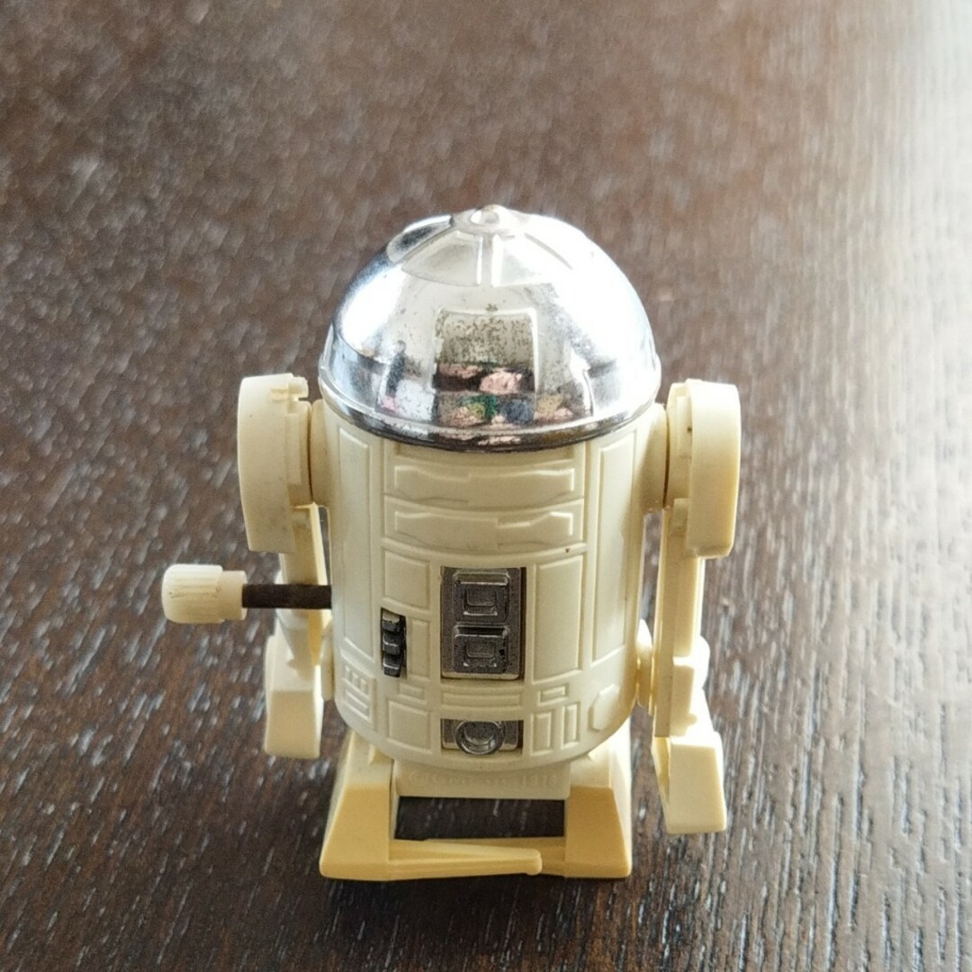 Takara Tomy(タカラトミー)のスター・ウォーズ R2-D2 ゼンマイ式おもちゃ 1978年製 タカラ エンタメ/ホビーのフィギュア(SF/ファンタジー/ホラー)の商品写真