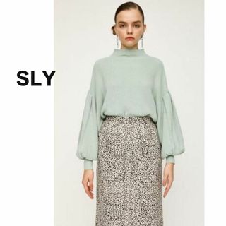 スライ(SLY)のSLY スライ　セーター ニット グリーン ハイネック ボリューム袖　緑(ニット/セーター)