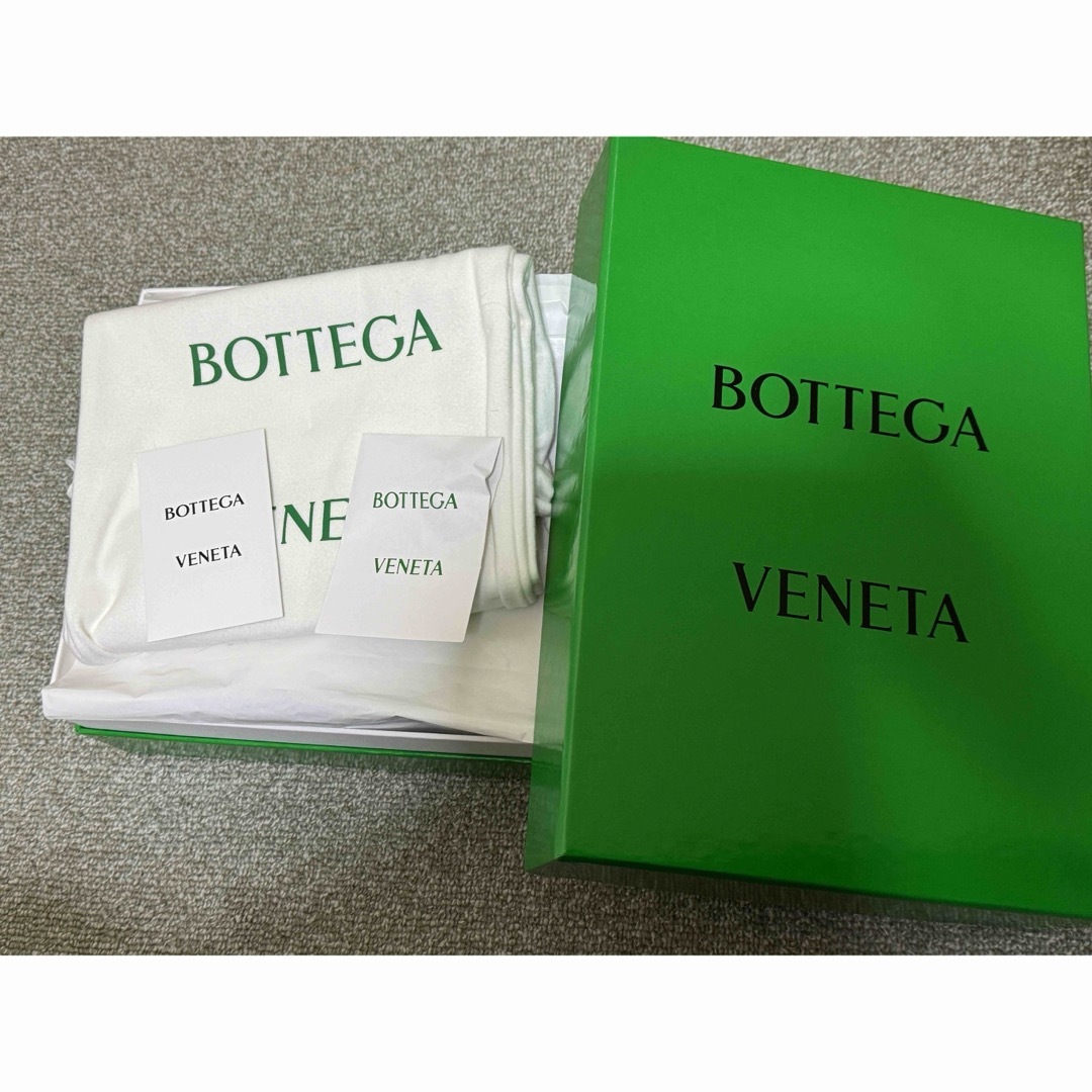 Bottega Veneta(ボッテガヴェネタ)のボッテガヴェネタ パデッド スリングバックサンダル　新品未使用　36サイズ レディースの靴/シューズ(サンダル)の商品写真