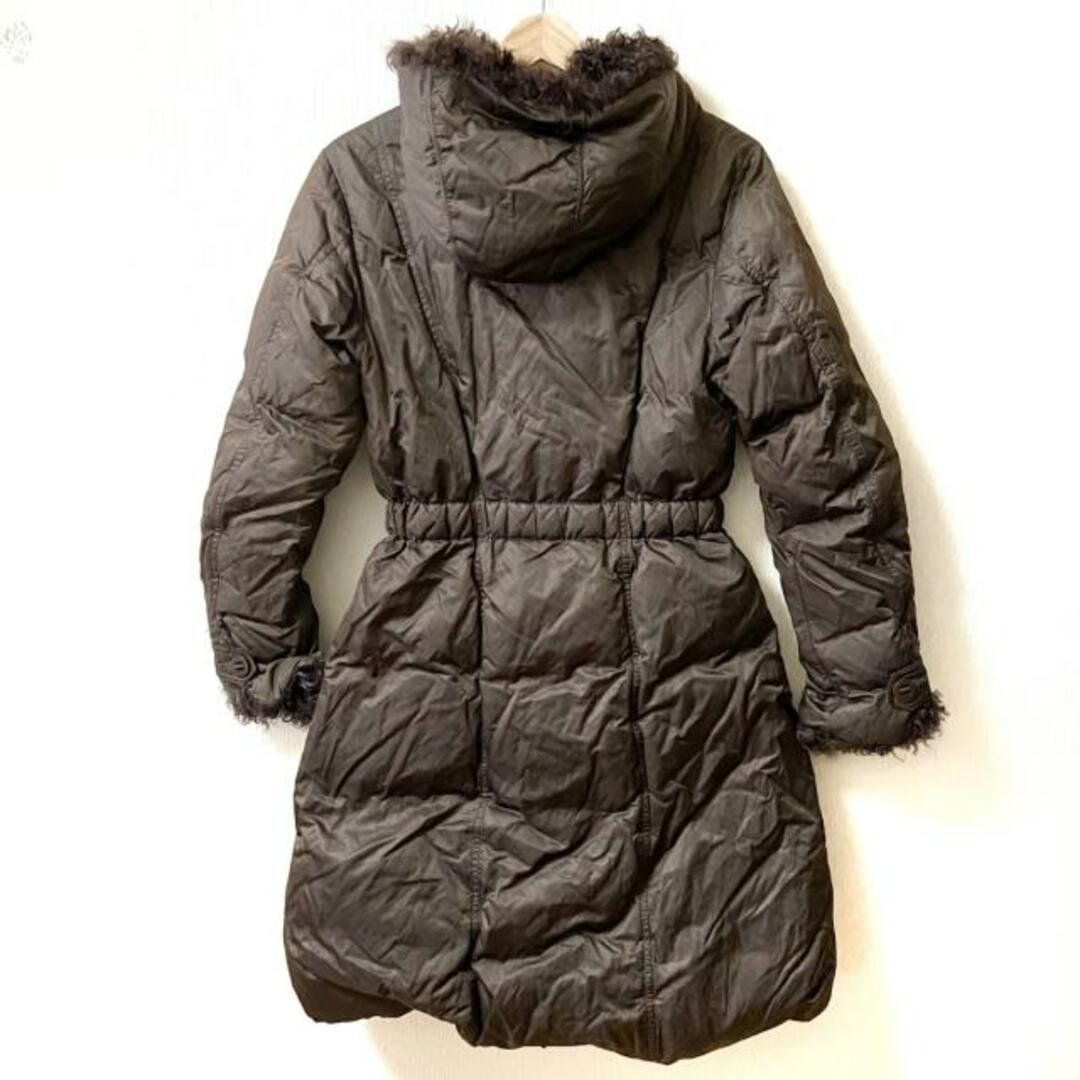 MONCLER(モンクレール)のMONCLER(モンクレール) ダウンコート サイズ1 S レディース RISSOLE 49333-90-69883 ダークブラウン ファー/ドロスト/ウエストゴム/茶タグ/長袖/冬 レディースのジャケット/アウター(ダウンコート)の商品写真