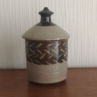 山根釜　蓋物　シュガーポット(陶芸)