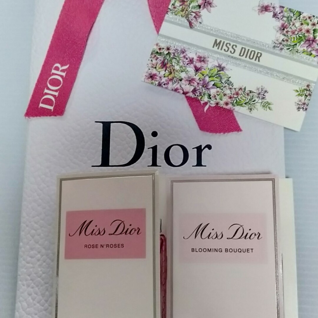 Dior(ディオール)の[サンプル②]MissDior香水サンプル＆リボン付きショップ袋 コスメ/美容のキット/セット(サンプル/トライアルキット)の商品写真