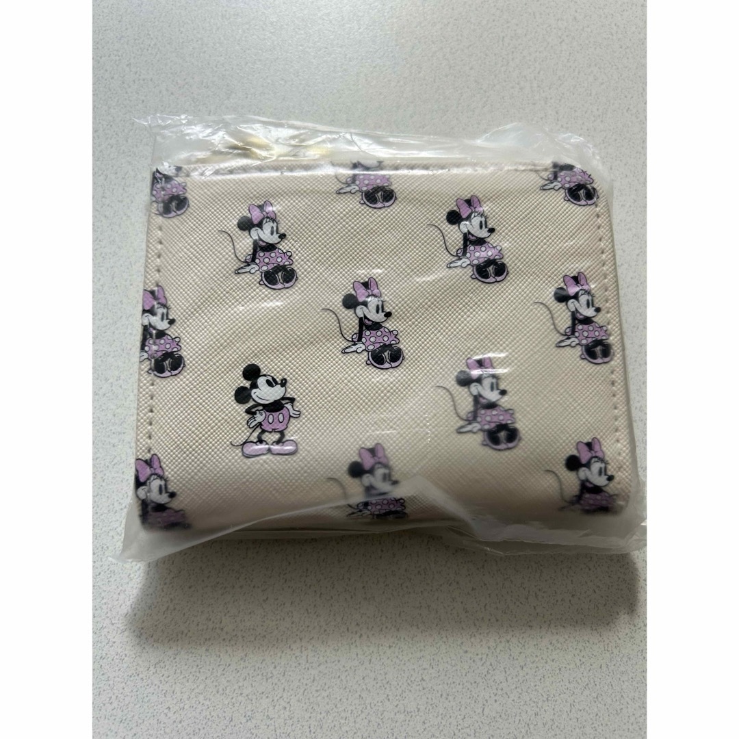 Disney(ディズニー)のディズニー　ミニーちゃん財布 レディースのファッション小物(財布)の商品写真