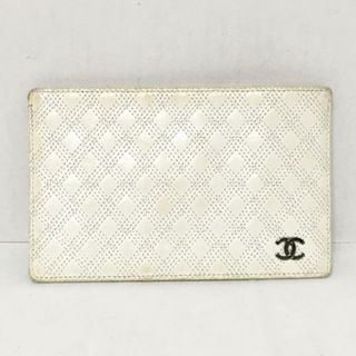 シャネル(CHANEL)のCHANEL(シャネル) カードケース - 白 ココマーク ラムスキン(名刺入れ/定期入れ)