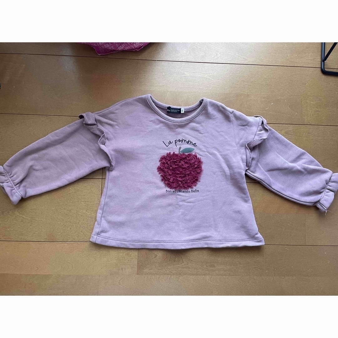 BeBe(ベベ)のBeBe トレーナー110 キッズ/ベビー/マタニティのキッズ服女の子用(90cm~)(Tシャツ/カットソー)の商品写真