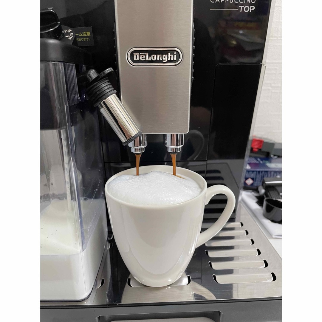 DeLonghi(デロンギ)のデロンギ　コーヒーメーカー　ECAM45760B エスプレッソマシン スマホ/家電/カメラの調理家電(コーヒーメーカー)の商品写真