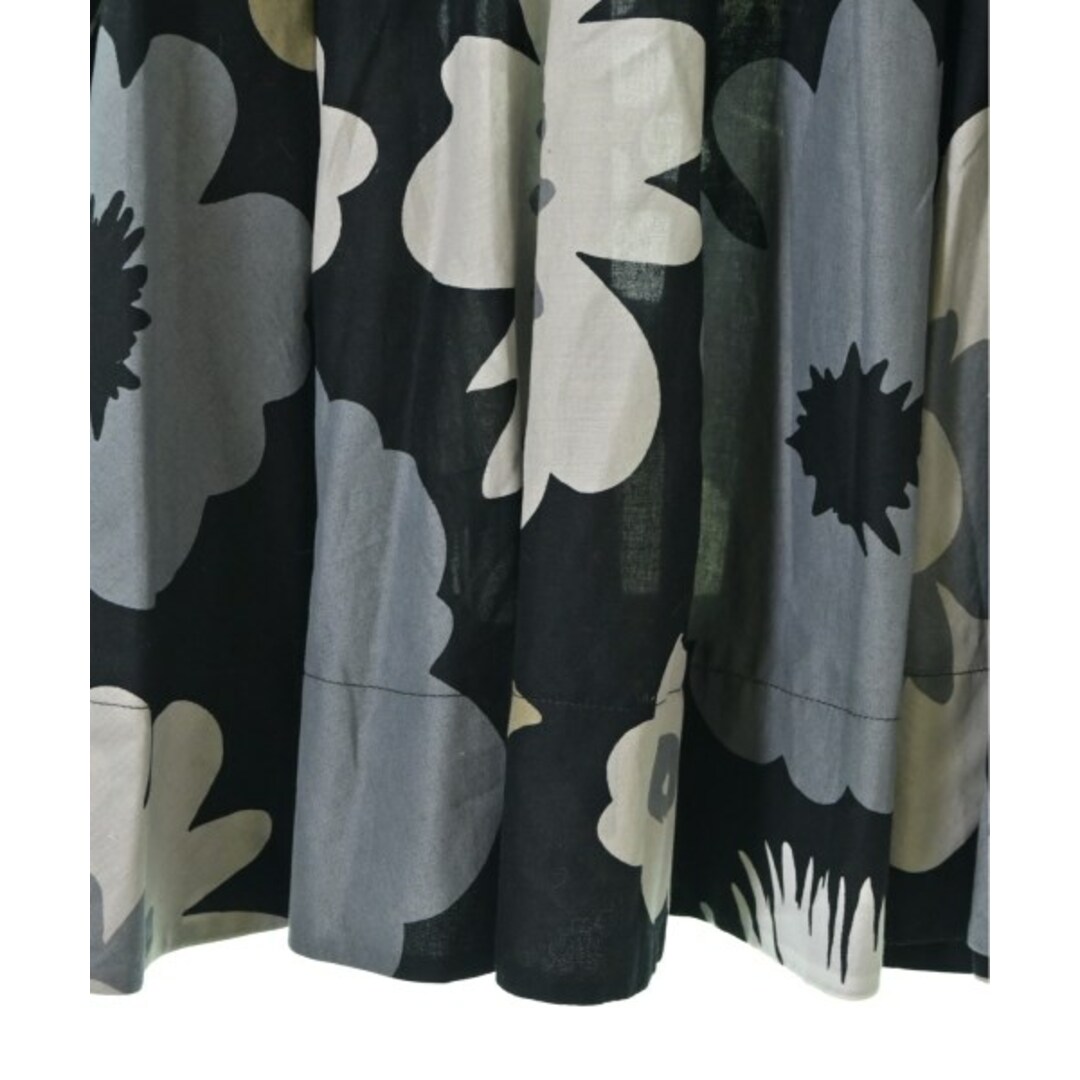 marimekko(マリメッコ)のmarimekko ひざ丈スカート 36(S位) 黒xグレーxベージュ(総柄) 【古着】【中古】 レディースのスカート(ひざ丈スカート)の商品写真