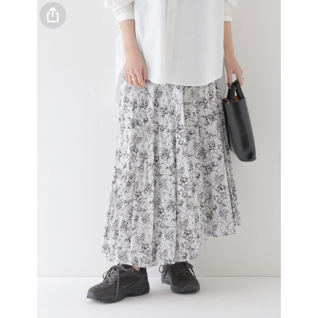 JOURNAL STANDARD(ジャーナルスタンダード)のJOURNAL STANDARD PROVOKE Flower Maxi SK レディースのスカート(ロングスカート)の商品写真