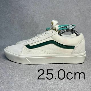 ヴァンズ(VANS)のバンズ コンフィクッシュ オールドスクール スエードキャンバス 25cm 白 ♫(スニーカー)