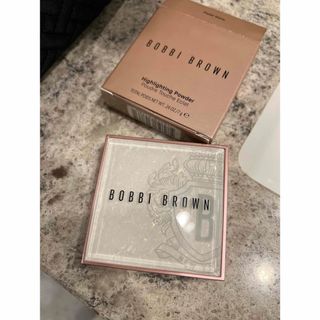 ボビイブラウン(BOBBI BROWN)の新品未使用 限定品ペタルグロウ BOBBI BROWN ハイライティングパウダー(フェイスパウダー)