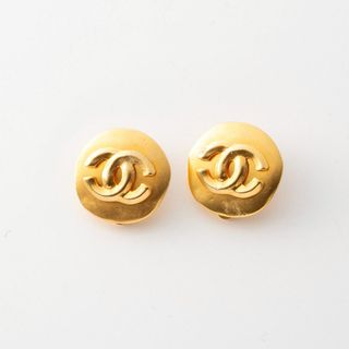 シャネル(CHANEL)のシャネル CHANEL イビツサークルココマークイヤリング(イヤリング)