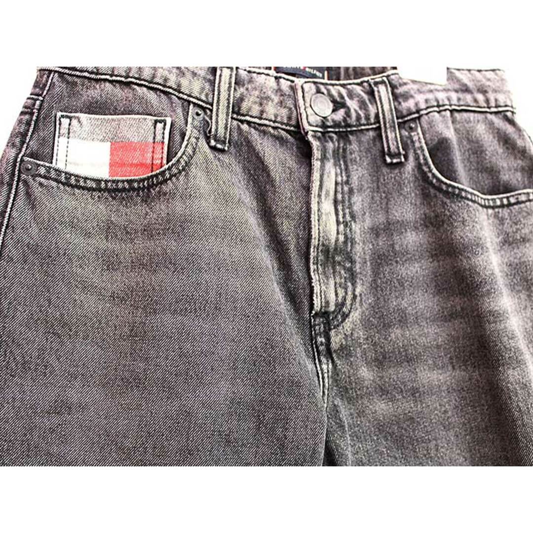 TOMMY HILFIGER(トミーヒルフィガー)の【春夏物 新入荷!】▼トミーヒルフィガー/TOMMY HILFIGER▼164cm  ショートパンツ/ハーフパンツ/半ズボン/短パン グレー系×赤×白 ’21年製【中古】 子供 キッズ kids ジュニア 男の子 bottoms 春夏 504042 キッズ/ベビー/マタニティのキッズ服女の子用(90cm~)(パンツ/スパッツ)の商品写真