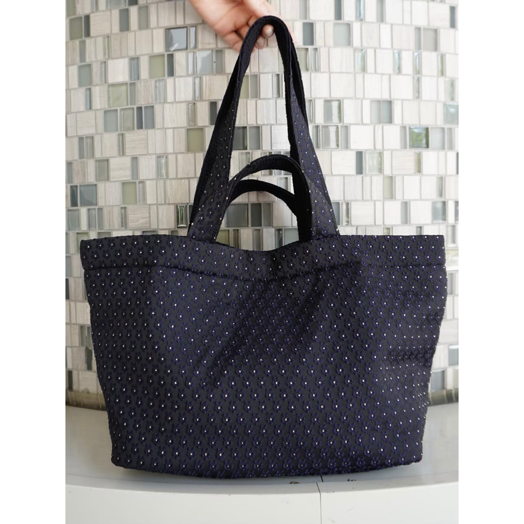 HYEON flower jacquard bag " day " / navy レディースのバッグ(トートバッグ)の商品写真
