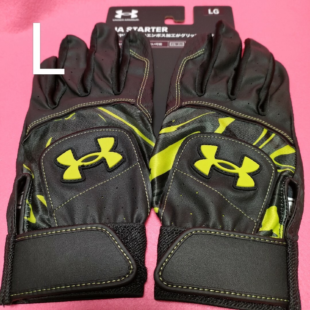 UNDER ARMOUR(アンダーアーマー)の現品限り値下げ4360→2400アンダーアーマーバッティンググローブ迷彩グリーL スポーツ/アウトドアの野球(グローブ)の商品写真