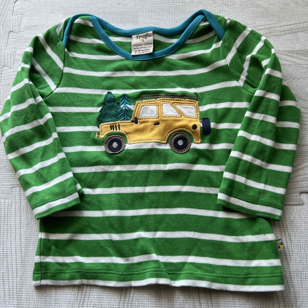 NEXT(ネクスト)のFrugi イギリス　ボーダー車ロンT 12-18M 80-86cm キッズ/ベビー/マタニティのベビー服(~85cm)(シャツ/カットソー)の商品写真