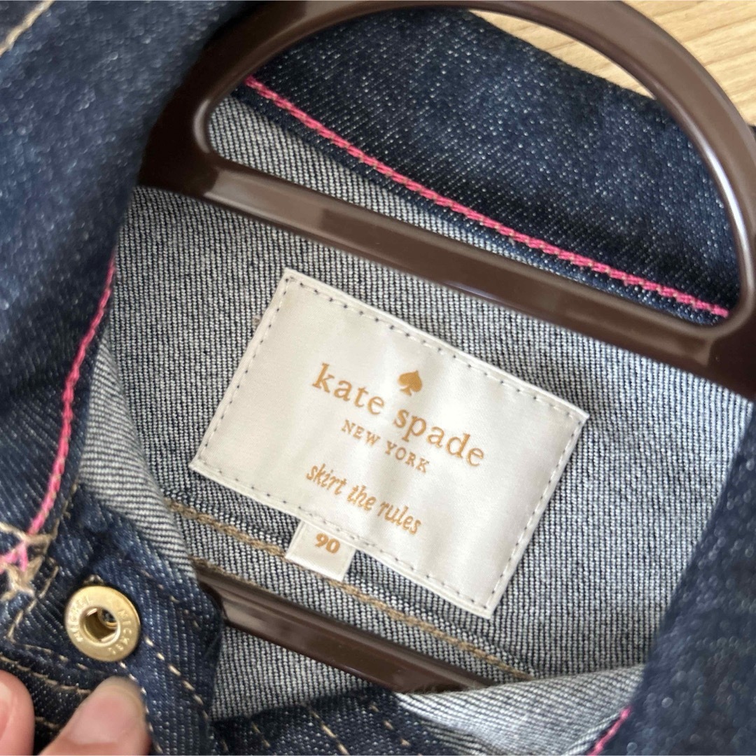 kate spade new york(ケイトスペードニューヨーク)のkate spade デニムジャケット　90サイズ キッズ/ベビー/マタニティのキッズ服女の子用(90cm~)(ジャケット/上着)の商品写真