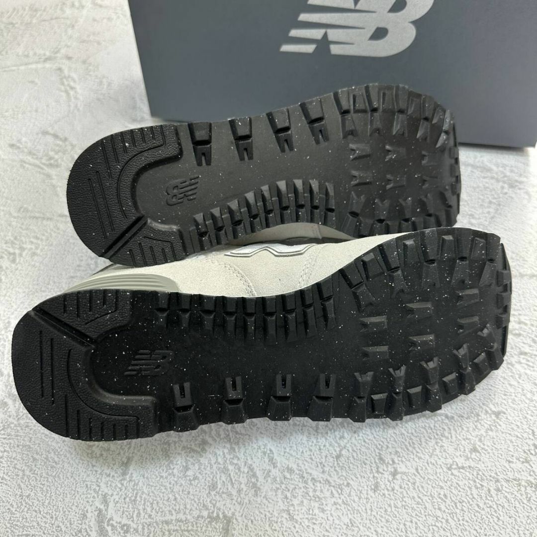 New Balance(ニューバランス)の新品 New Balance 27.5cm ML574 大人気 スニーカー メンズの靴/シューズ(スニーカー)の商品写真