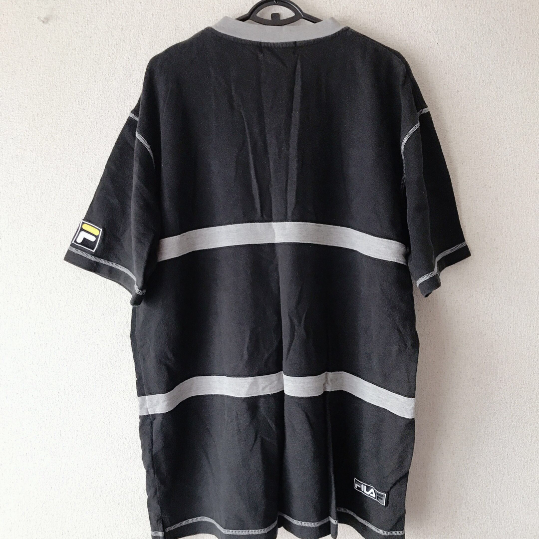 FILA(フィラ)のVINTAGE フィラ FILA ビッグロゴ オーバーサイズ Tシャツ 黒　L メンズのトップス(Tシャツ/カットソー(半袖/袖なし))の商品写真