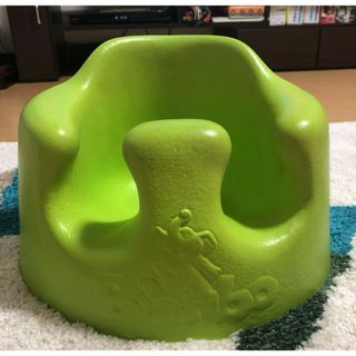 バンボ Bumbo