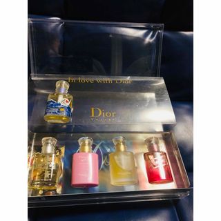 クリスチャンディオール(Christian Dior)の5本　Dior ミニ　香水4本セット ＋ 1本　クリスチャンディオール(香水(女性用))