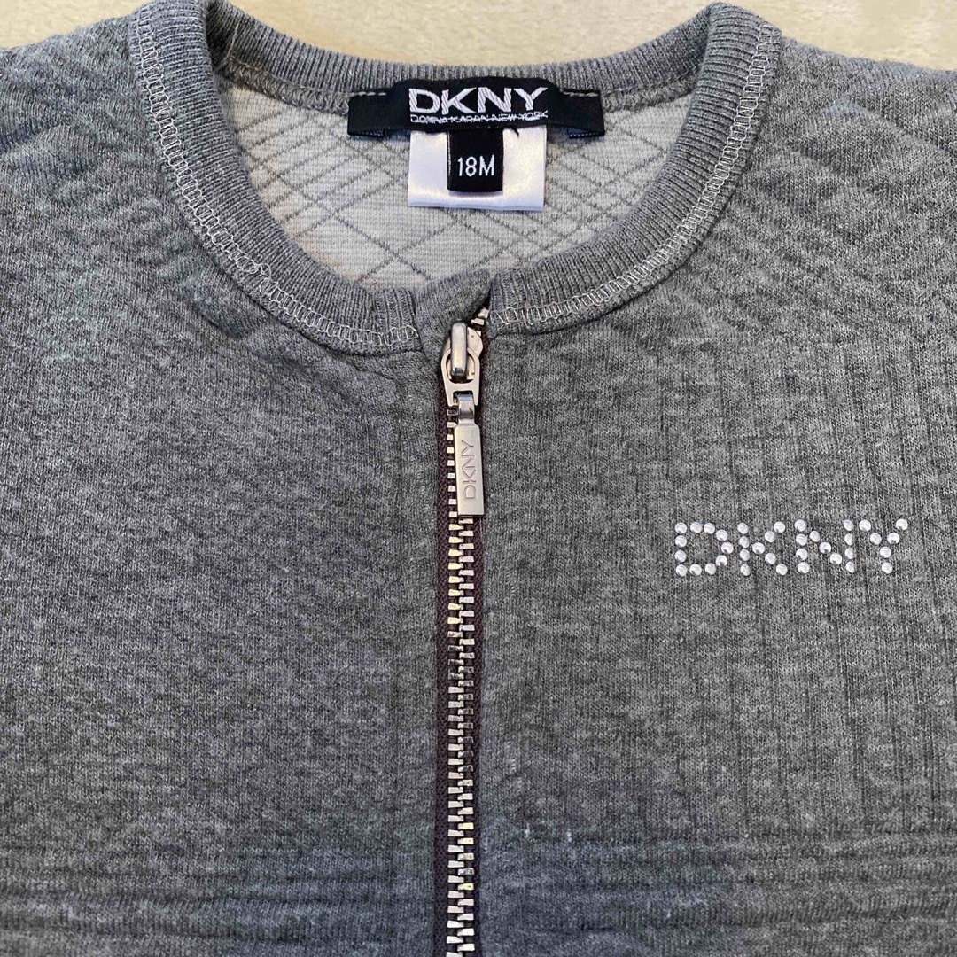 DKNY(ダナキャランニューヨーク)のDKNYカーディガン キッズ/ベビー/マタニティのキッズ服女の子用(90cm~)(カーディガン)の商品写真