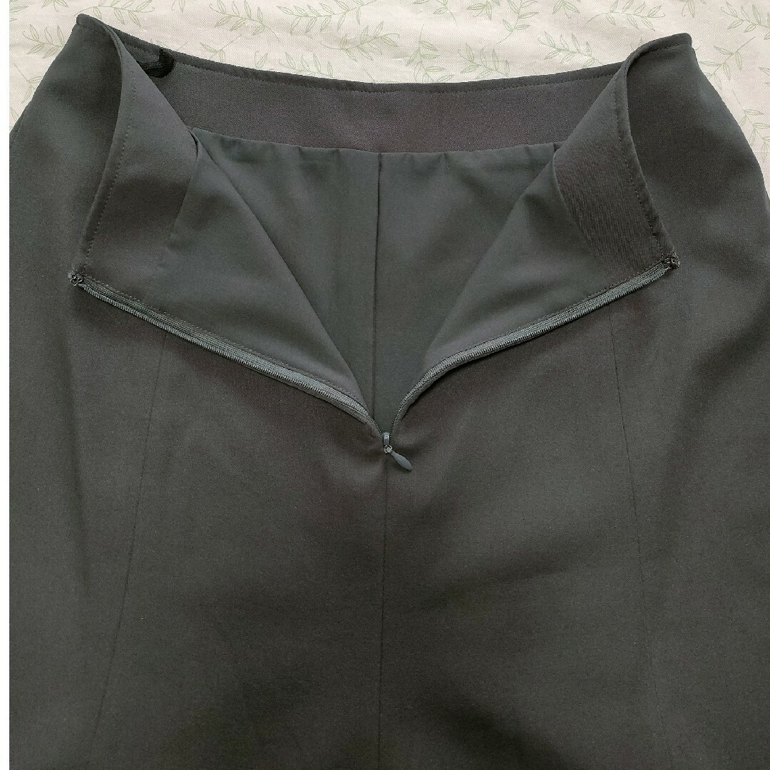 シュクレ　レディース スカート スーツ セットアップ チャコールグレー 11号 レディースのフォーマル/ドレス(スーツ)の商品写真
