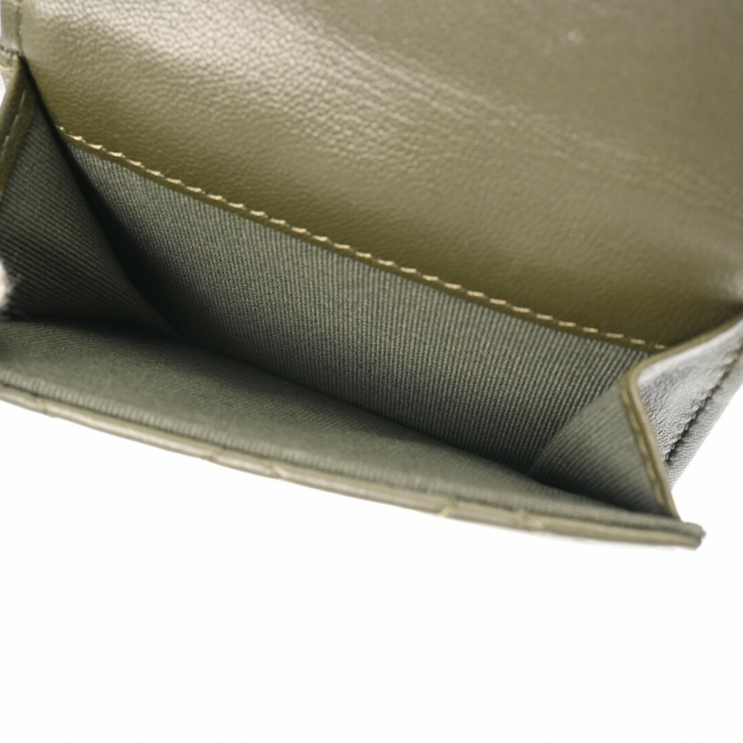 CHANEL(シャネル)の中古 シャネル CHANEL AP0230 ランダム品番 レディース 三つ折り財布 マトラッセ カーキ /ゴールド金具 ラムスキン レディースのファッション小物(財布)の商品写真