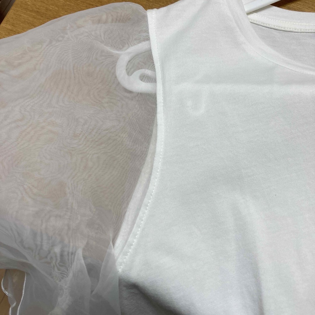 ZARA(ザラ)のZARA 白の半袖Tシャツ レディースのトップス(シャツ/ブラウス(半袖/袖なし))の商品写真